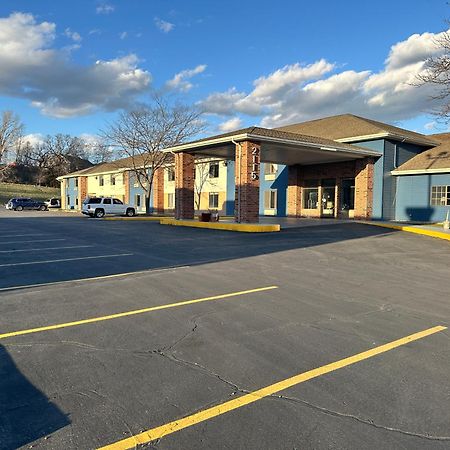 Americinn By Wyndham Reedsburg Zewnętrze zdjęcie
