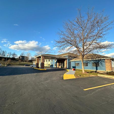 Americinn By Wyndham Reedsburg Zewnętrze zdjęcie