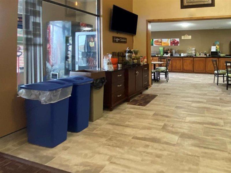 Americinn By Wyndham Reedsburg Zewnętrze zdjęcie