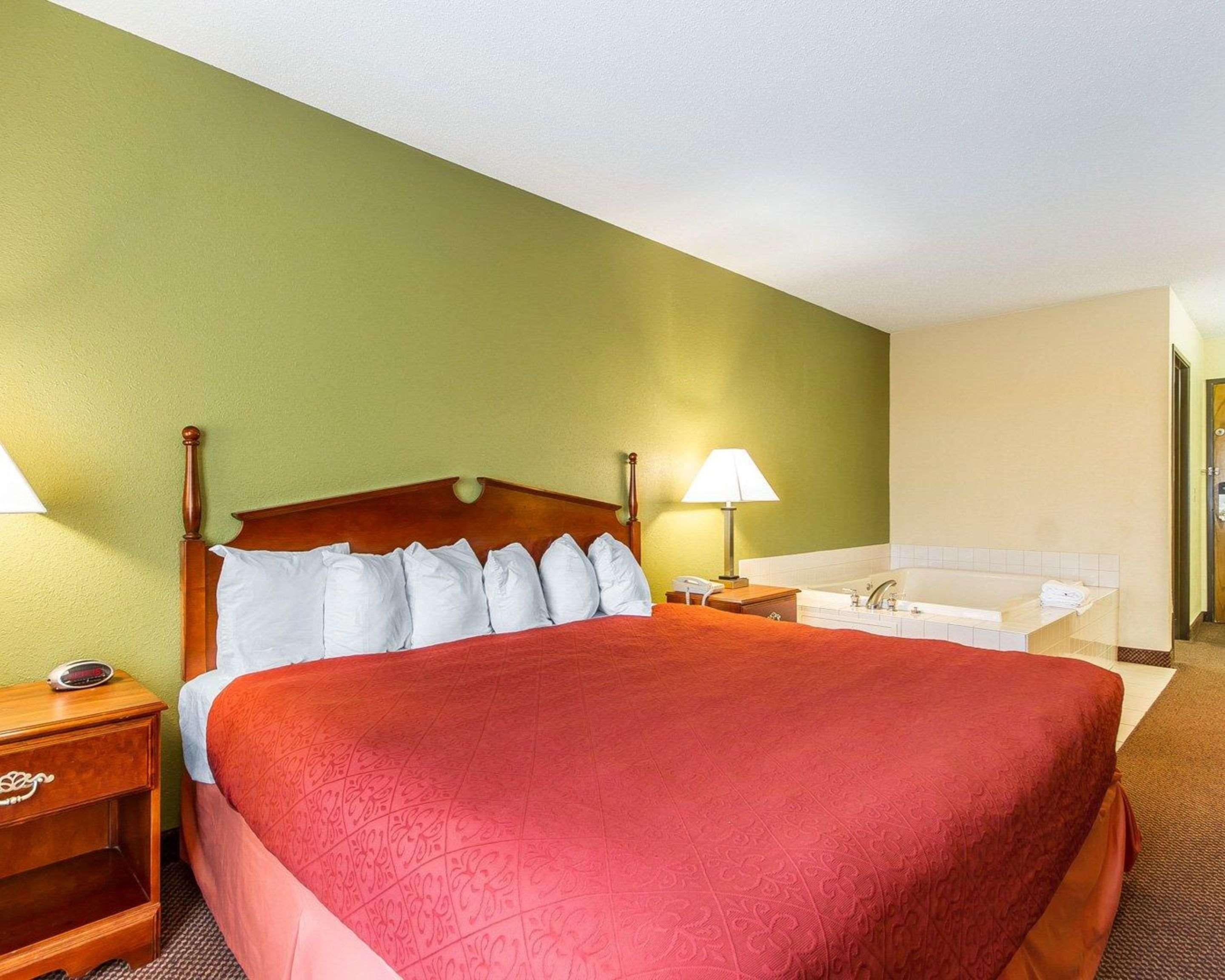 Americinn By Wyndham Reedsburg Zewnętrze zdjęcie
