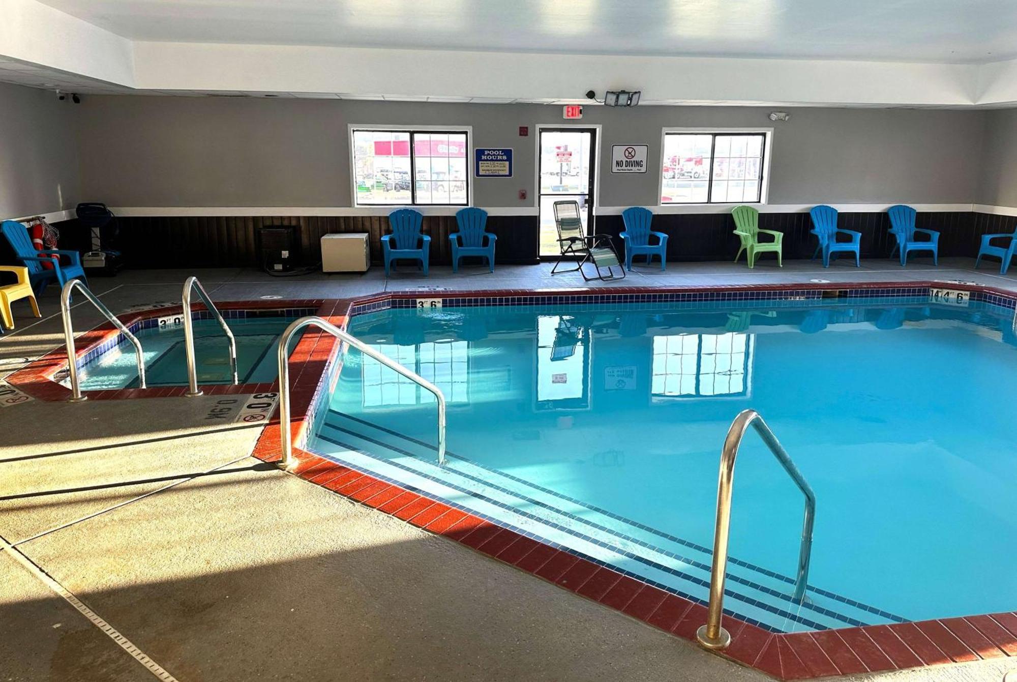 Americinn By Wyndham Reedsburg Zewnętrze zdjęcie
