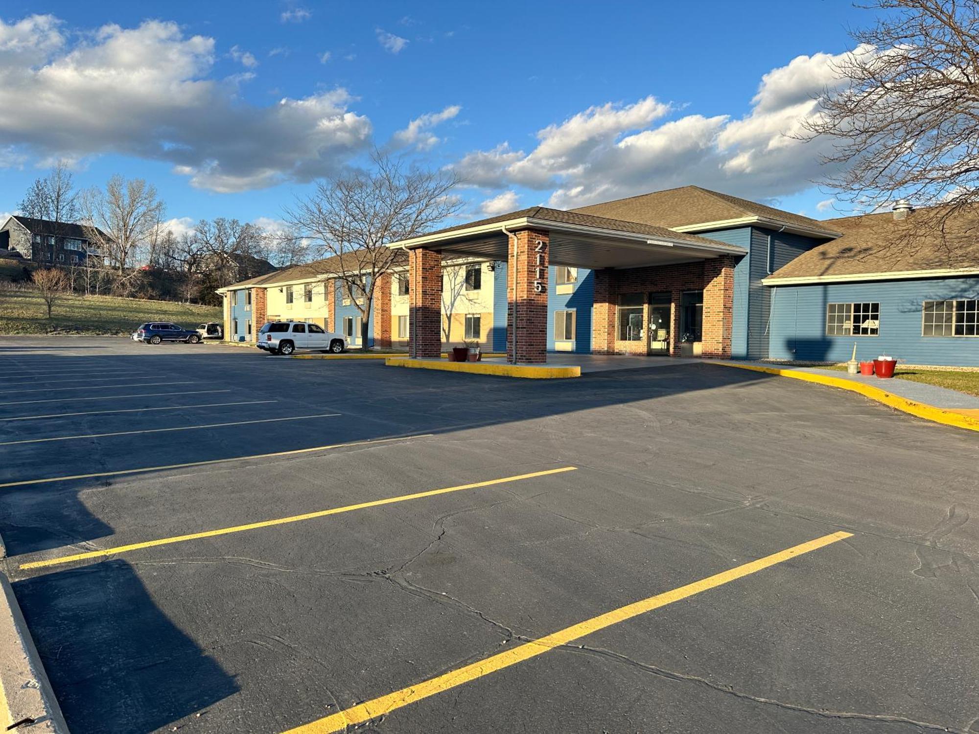 Americinn By Wyndham Reedsburg Zewnętrze zdjęcie