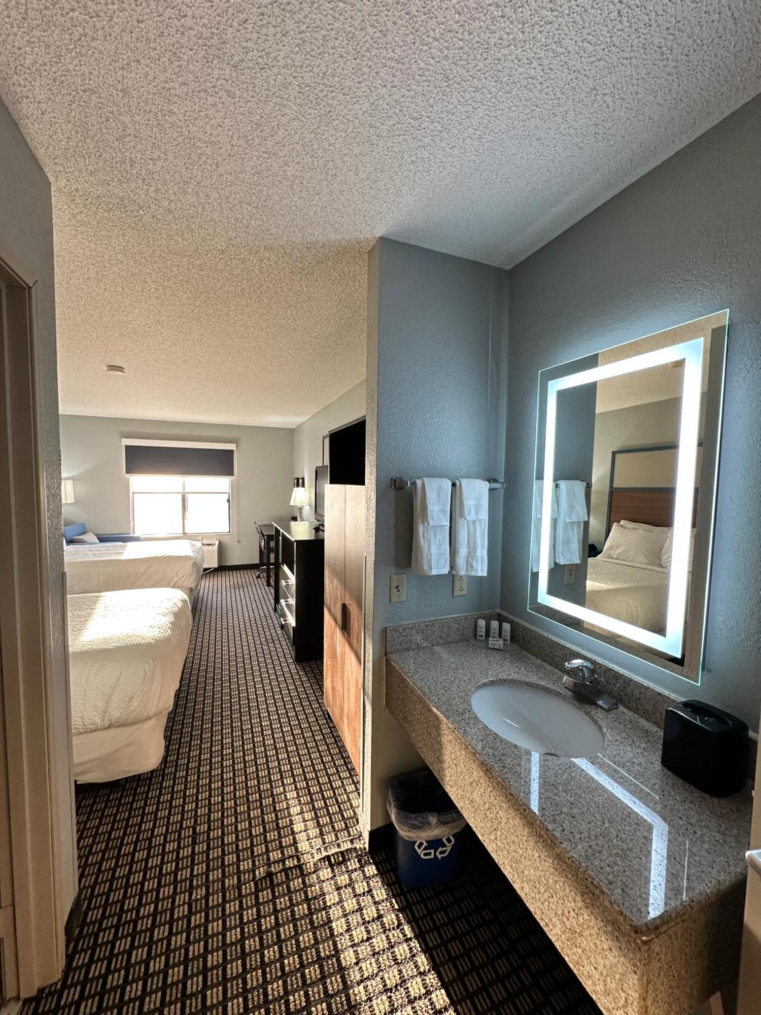 Americinn By Wyndham Reedsburg Zewnętrze zdjęcie