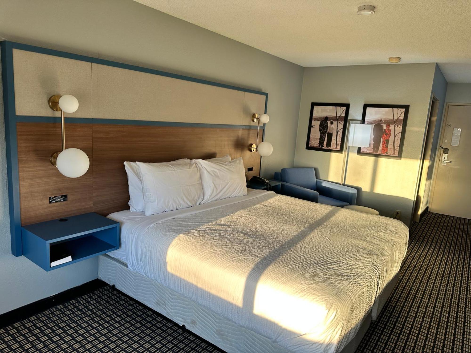 Americinn By Wyndham Reedsburg Zewnętrze zdjęcie